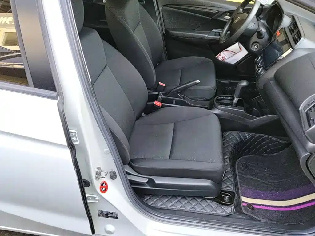 Honda Fit — миниатюра 25