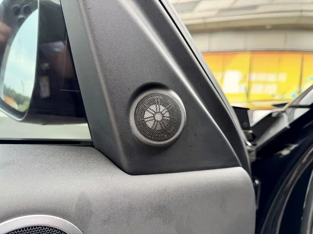 Land Rover Discovery 2019 3.0 SC V6 SE
