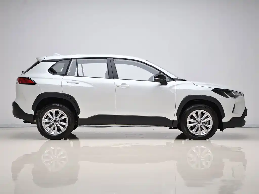 Toyota Corolla Cross — миниатюра 8