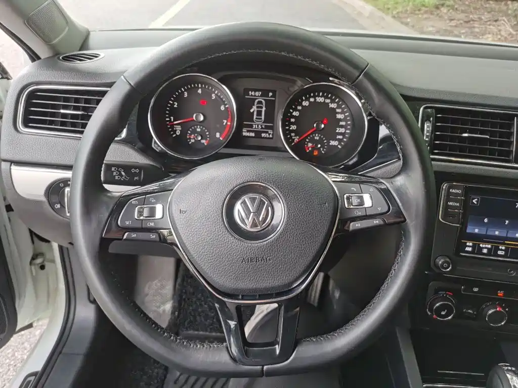Volkswagen Sagitar — миниатюра 11