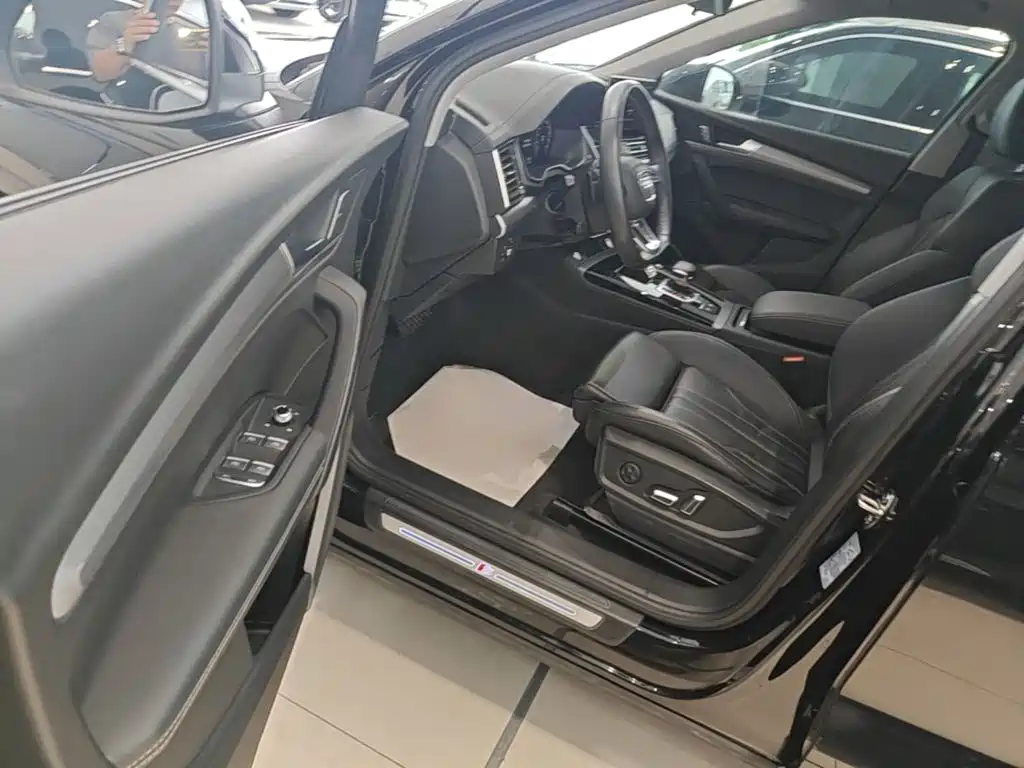 Audi Q5L Sportback — миниатюра 16