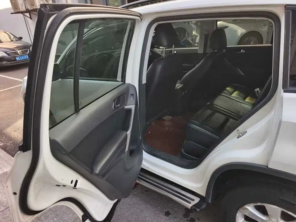 Volkswagen Tiguan — миниатюра 4