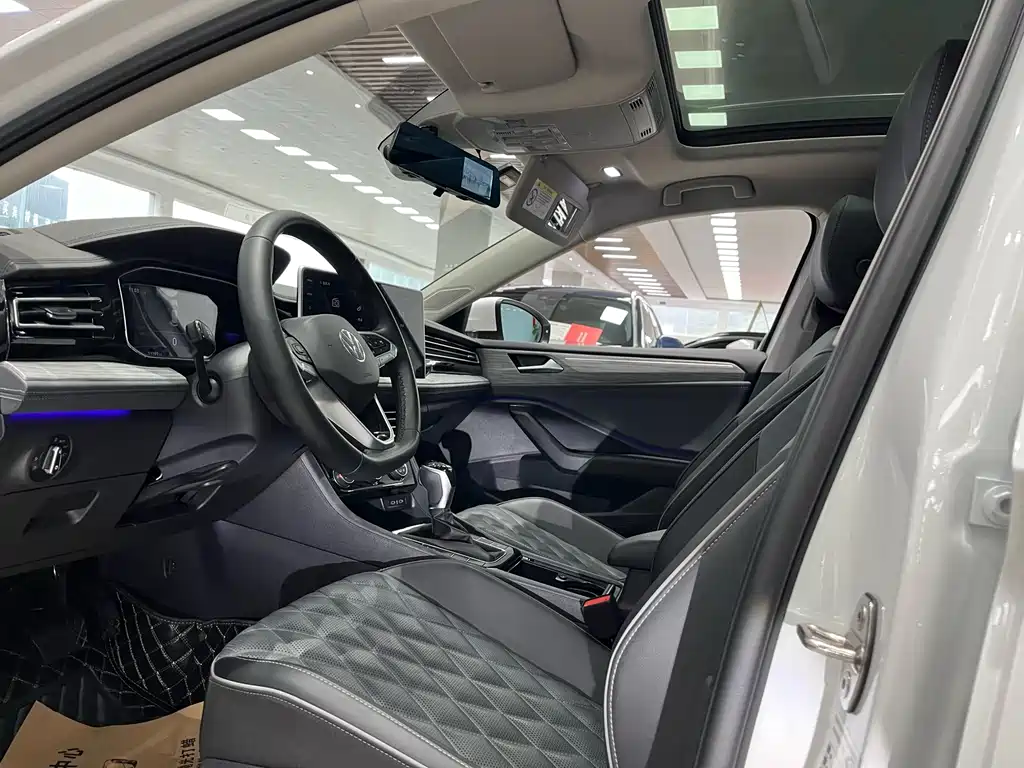 Volkswagen Sagitar — миниатюра 5
