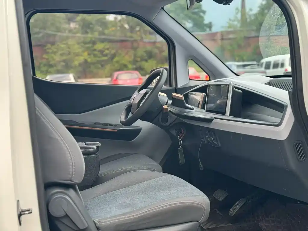 Baojun E200 — миниатюра 9