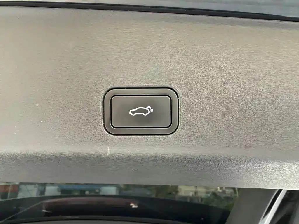 Geely Xingyue L — миниатюра 9
