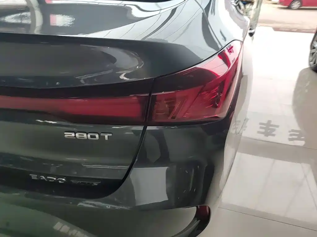 Changan Eado — миниатюра 8