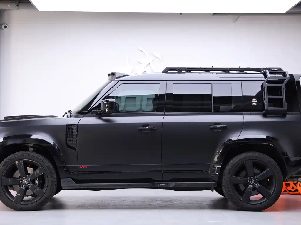 Land Rover Defender — миниатюра 2