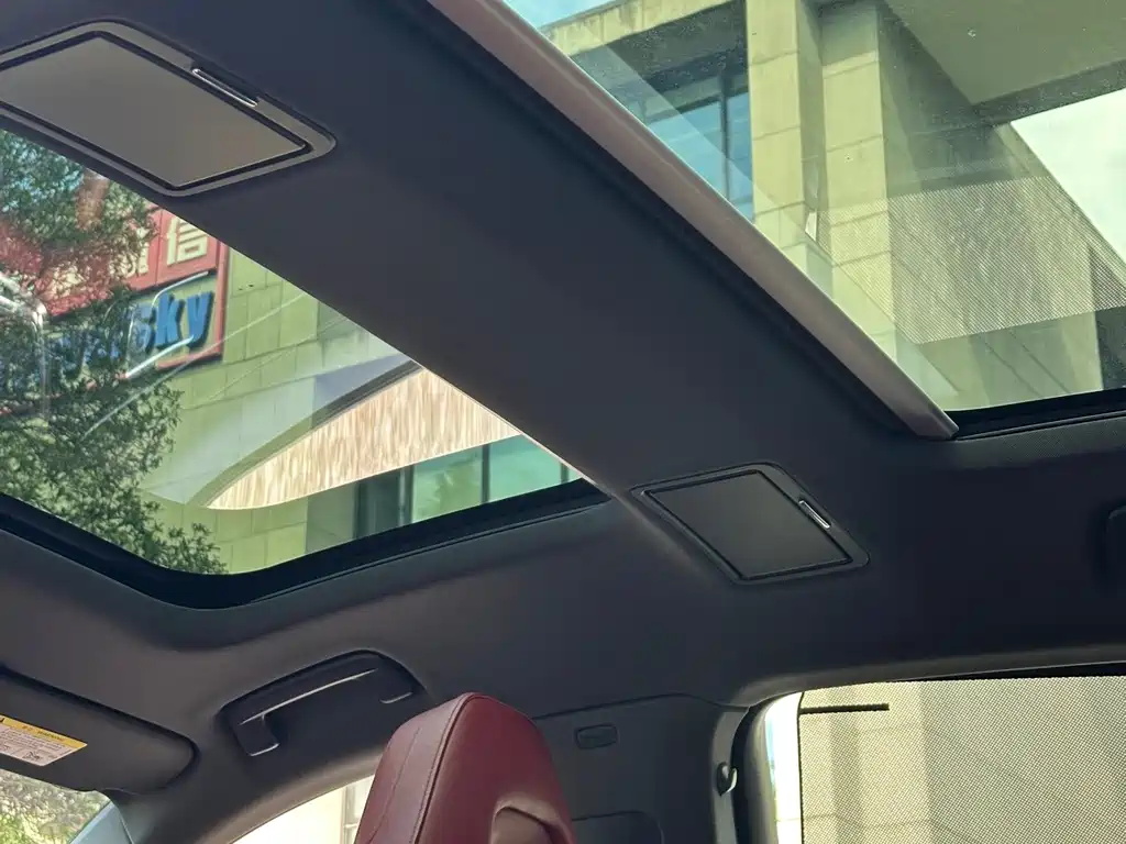 Porsche Panamera — миниатюра 29