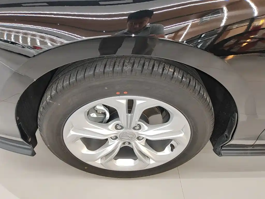 Honda Accord — миниатюра 23