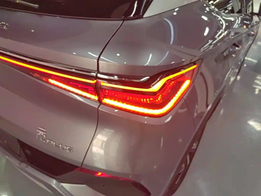 BYD Yuan Plus — миниатюра 8