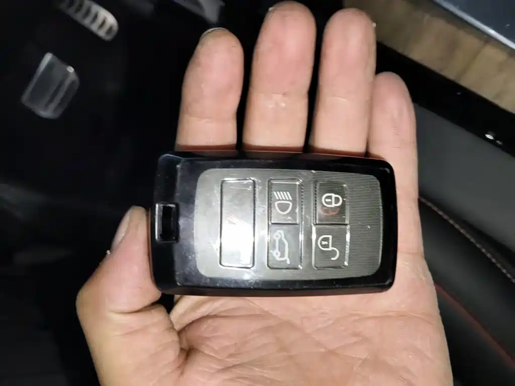 Land Rover Discovery Sport — миниатюра 9