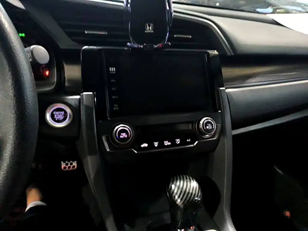 Honda Civic — миниатюра 13