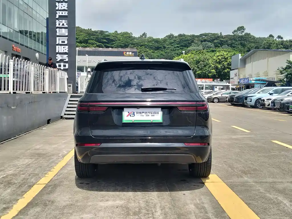 Li Auto ONE 2021 6 мест