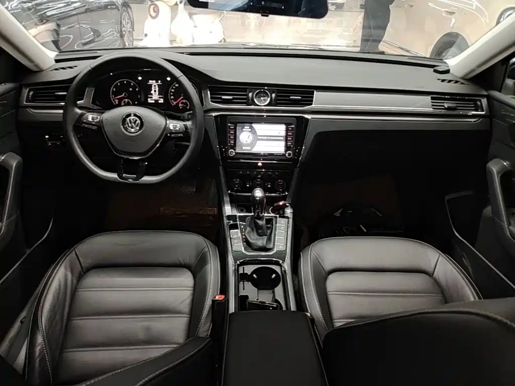 Volkswagen Passat — миниатюра 10