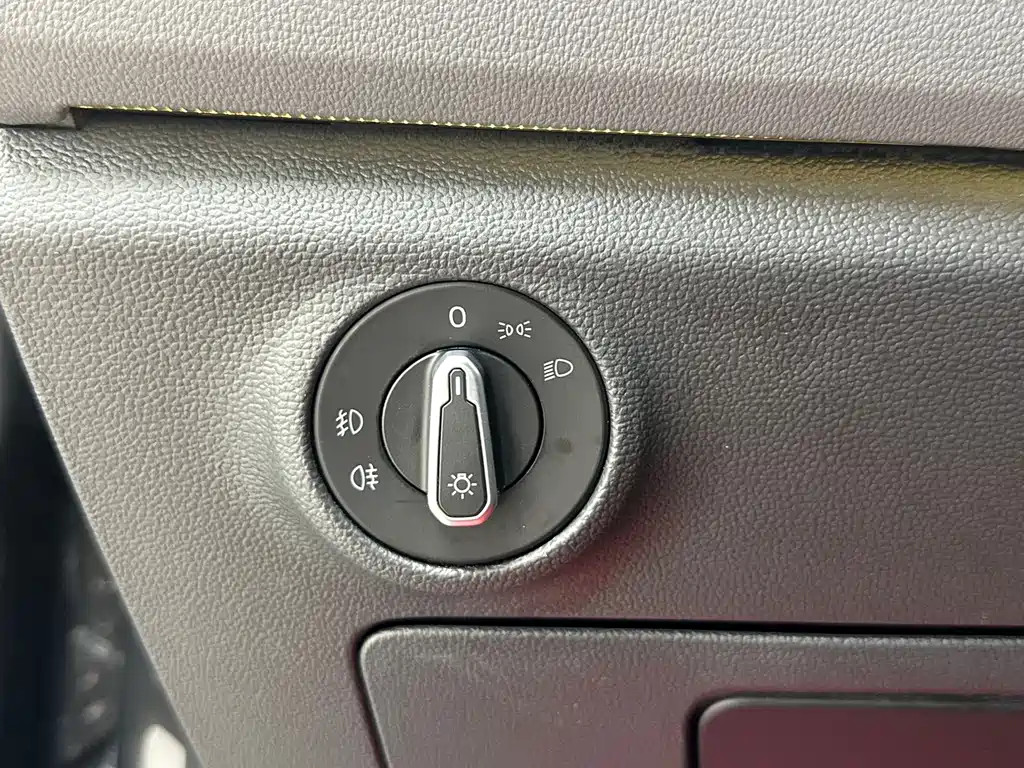 Volkswagen Sagitar 2022 280TSI DSG