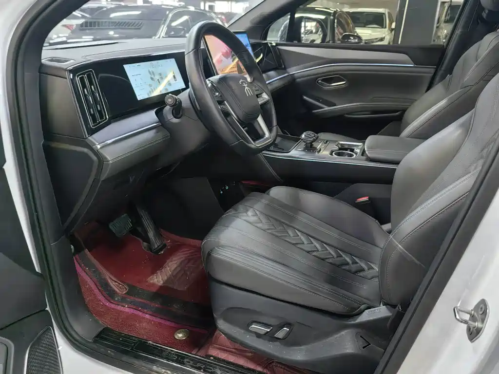BYD L DM-i — миниатюра 10