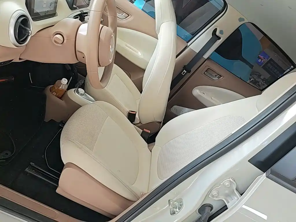 Wuling MINIEV — миниатюра 15