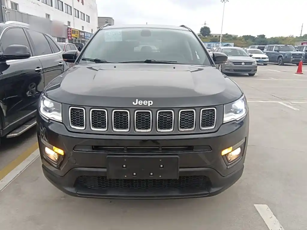 Jeep Compass — миниатюра 3