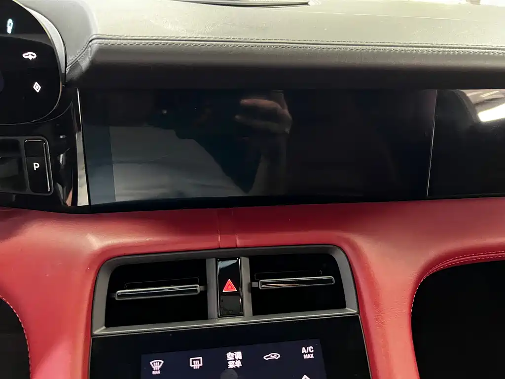 Porsche Taycan — миниатюра 12