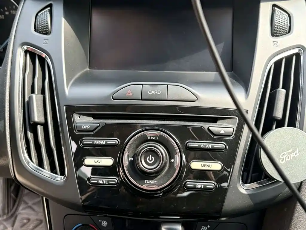 Ford Focus — миниатюра 12