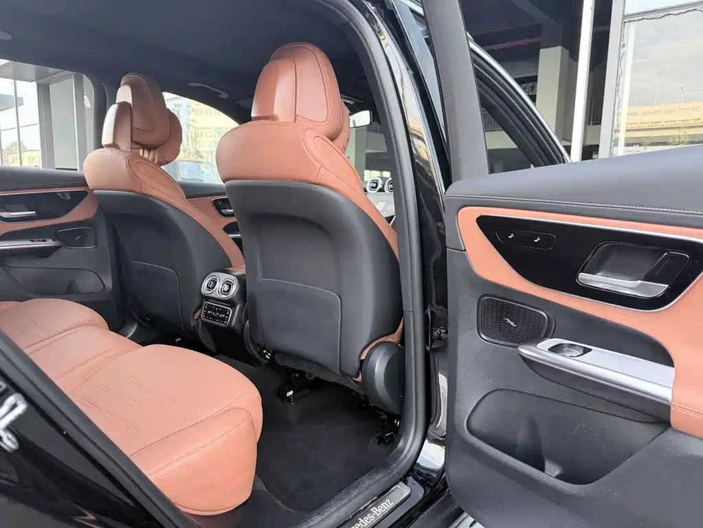 Mercedes-Benz GLC — миниатюра 9