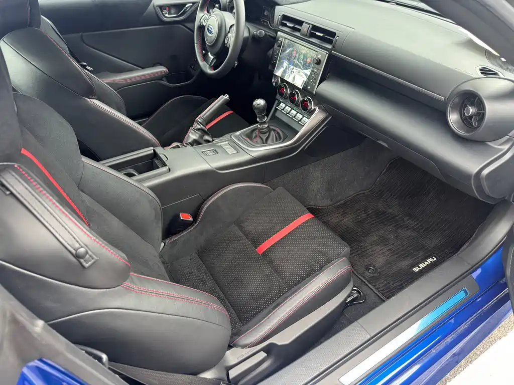 Subaru BRZ 2022 2.4L MT