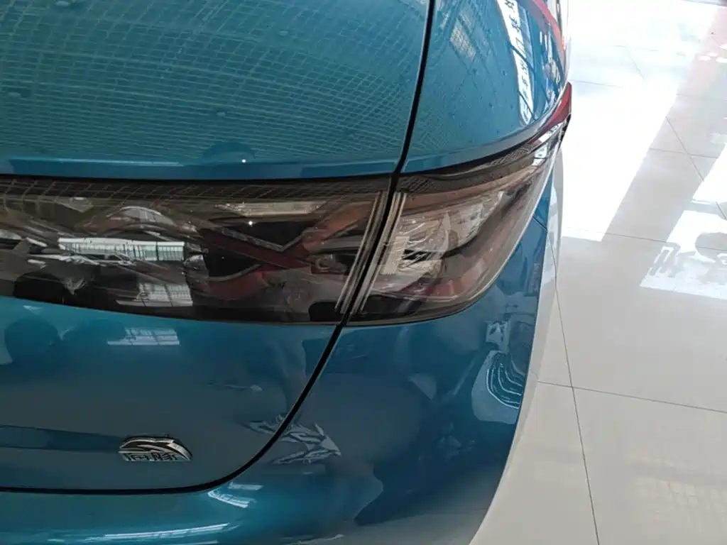 BYD Dolphin — миниатюра 8
