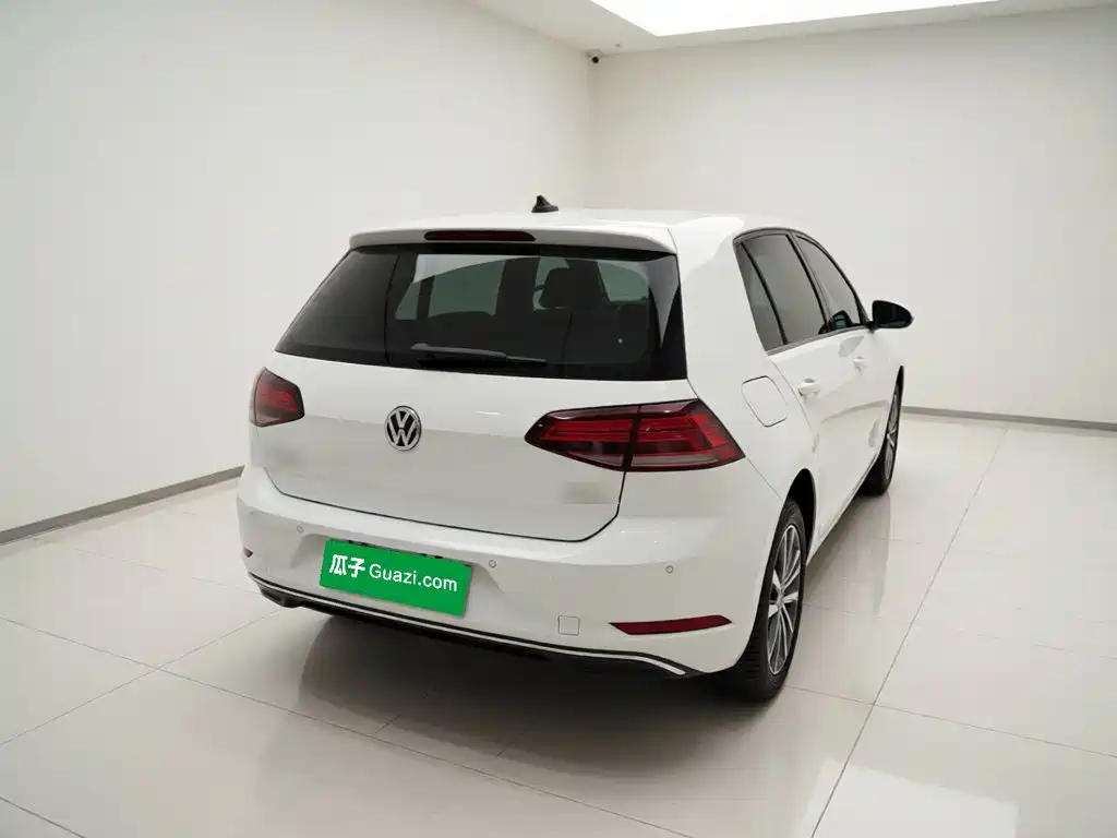 Volkswagen Golf — миниатюра 6