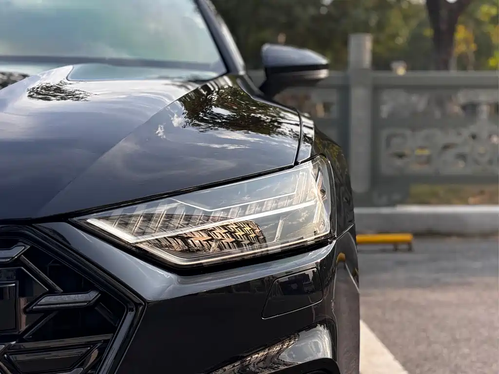 Audi A7L — миниатюра 6