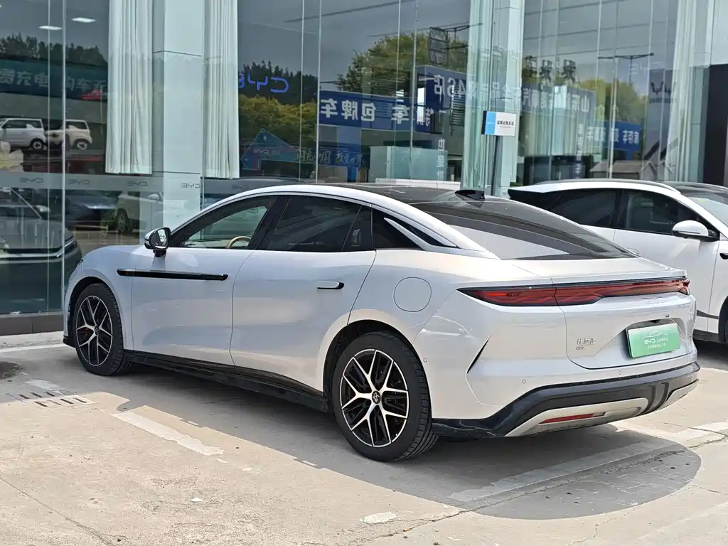 BYD Han L 2025 EV Flagship