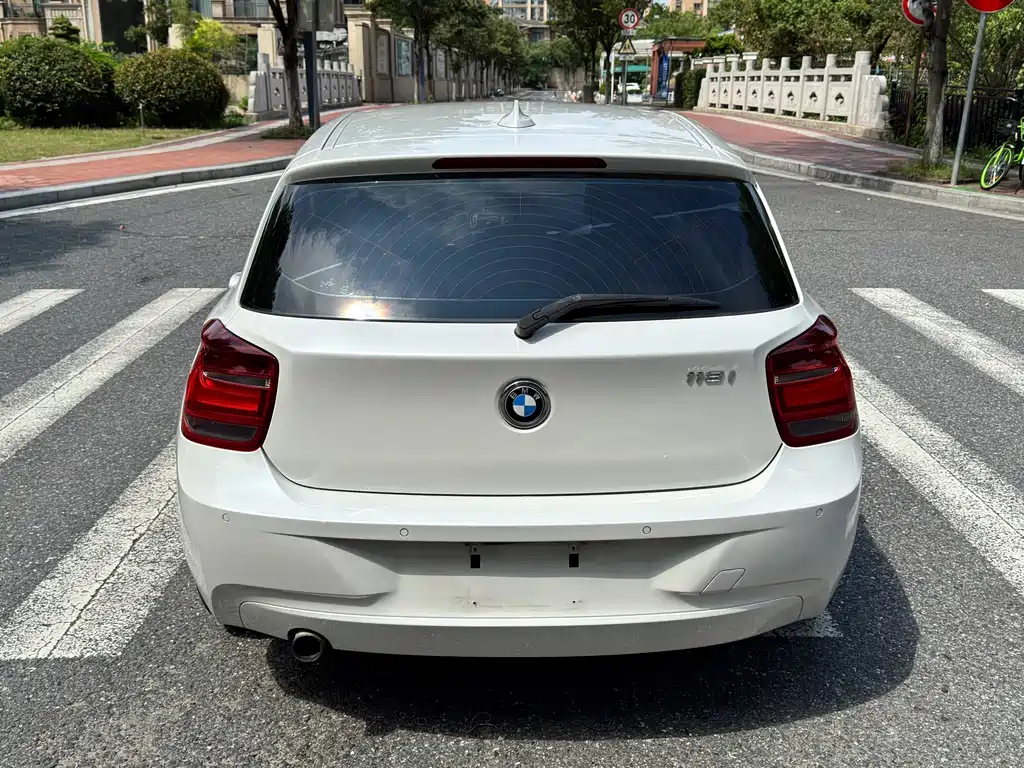 BMW 1 Series (Import) — миниатюра 5