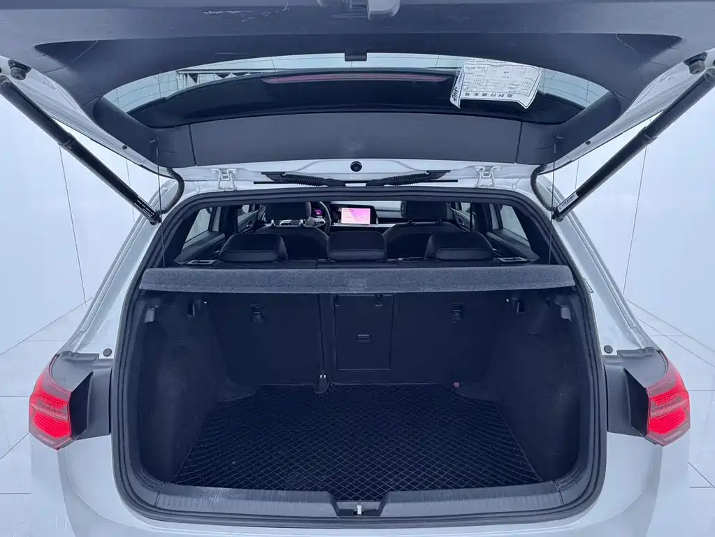 Volkswagen Golf — миниатюра 11