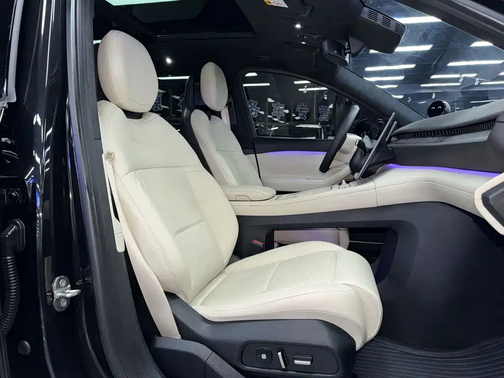 NIO ES6 — миниатюра 10