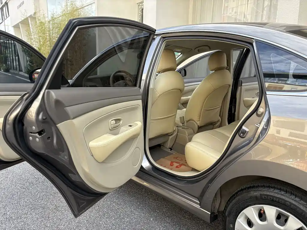 Nissan Sylphy — миниатюра 13