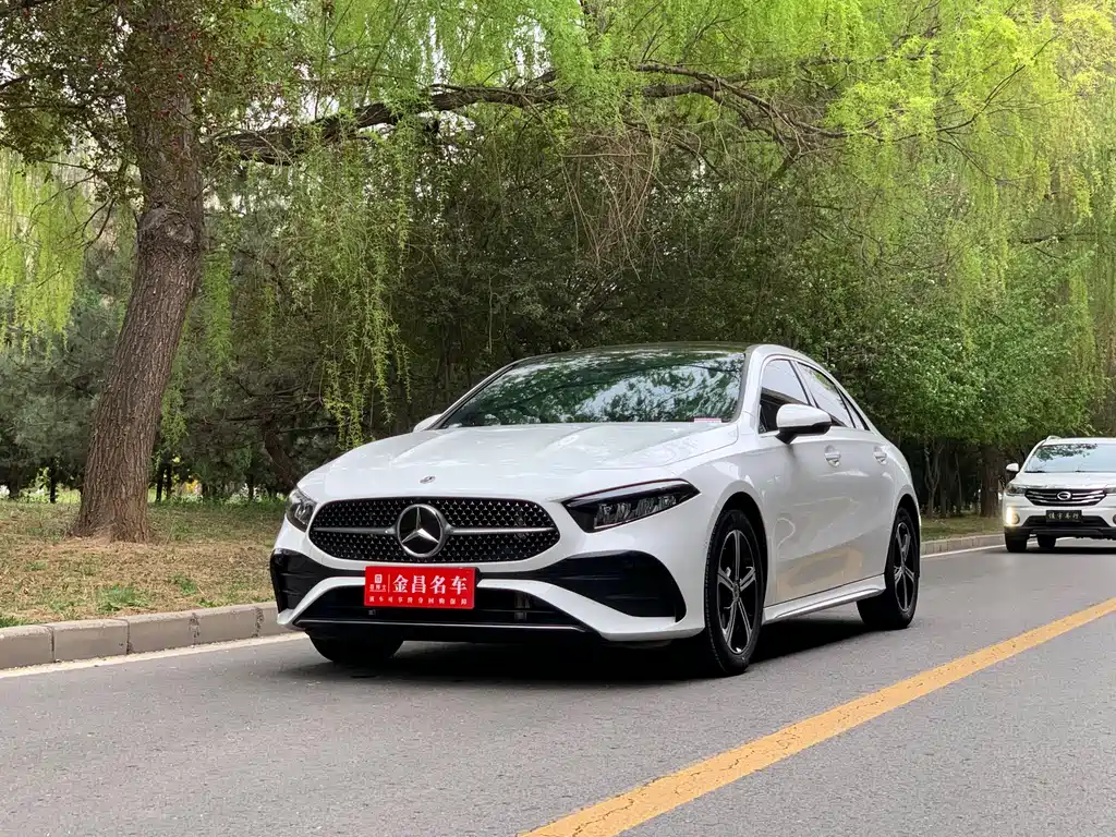 Mercedes-Benz A-Class 2023