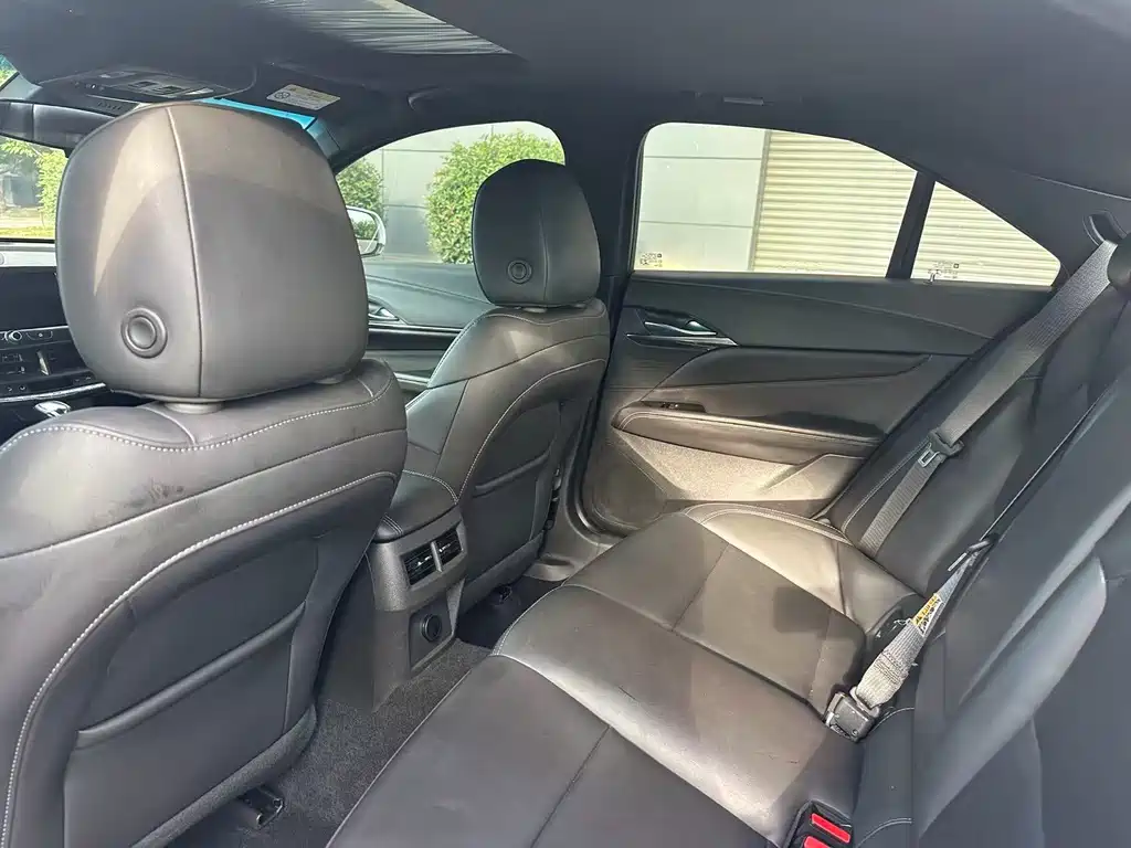 Cadillac CT4 — миниатюра 11