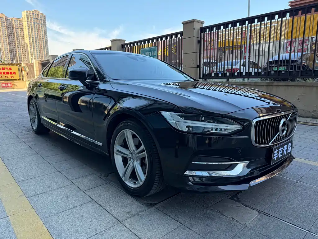 Volvo S90 — миниатюра 3