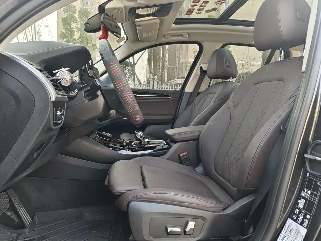 BMW X3 — миниатюра 10