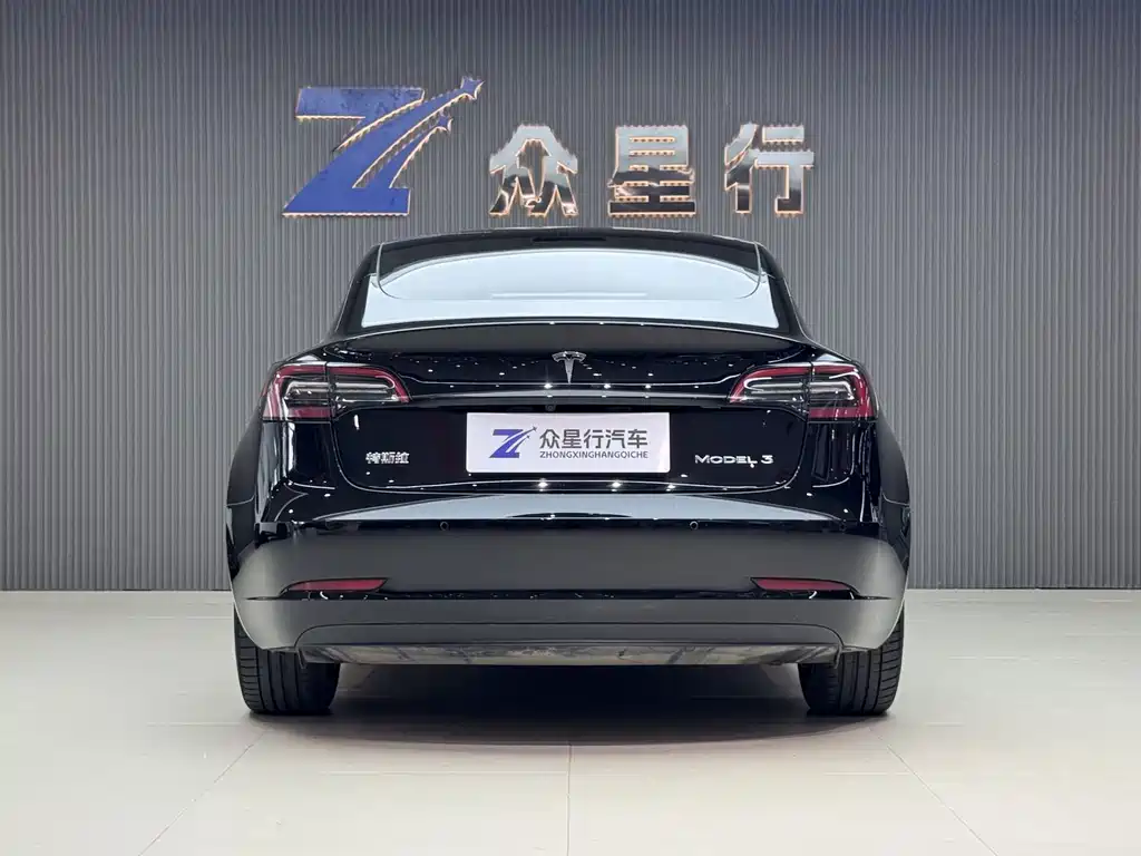 Tesla Model 3 — миниатюра 11