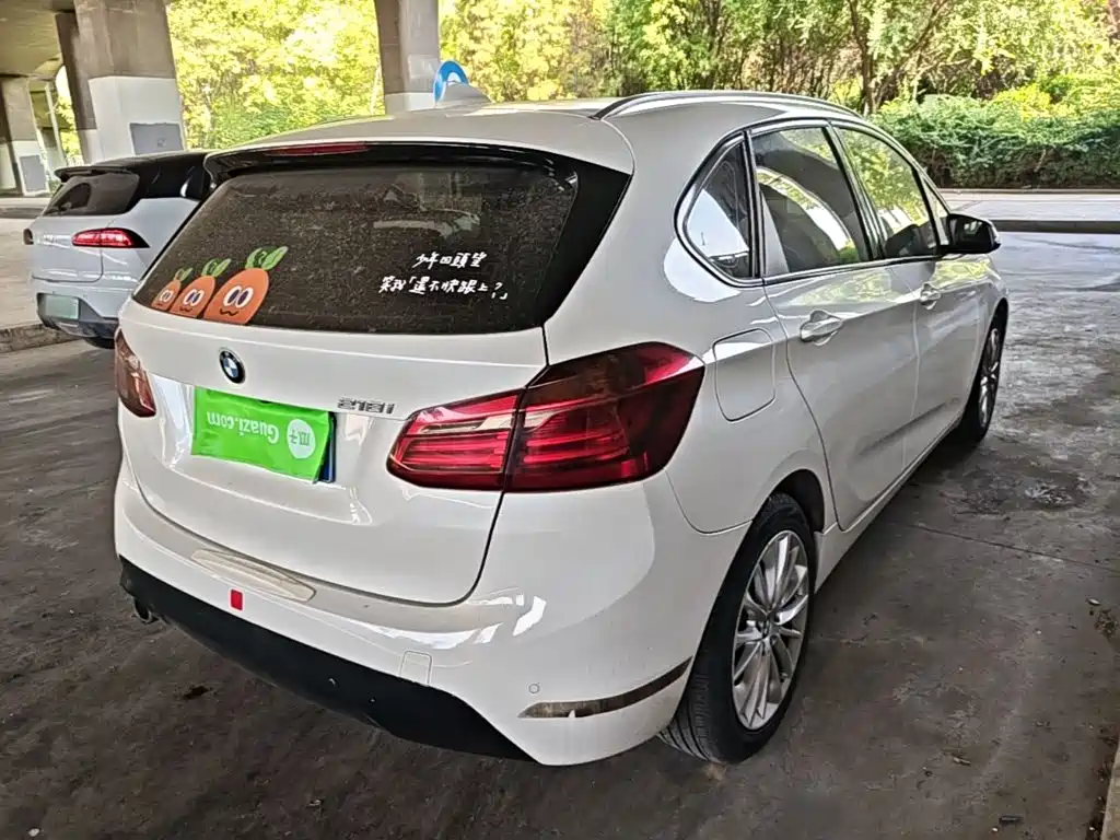 BMW 2 Series Active Tourer — миниатюра 7
