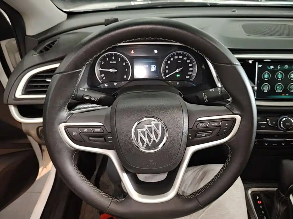 Buick Excelle — миниатюра 11