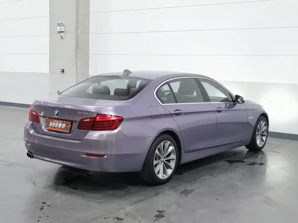 BMW 5 Series — миниатюра 2