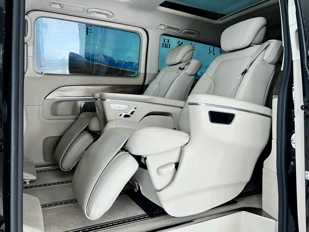 Mercedes-Benz V-Class — миниатюра 10