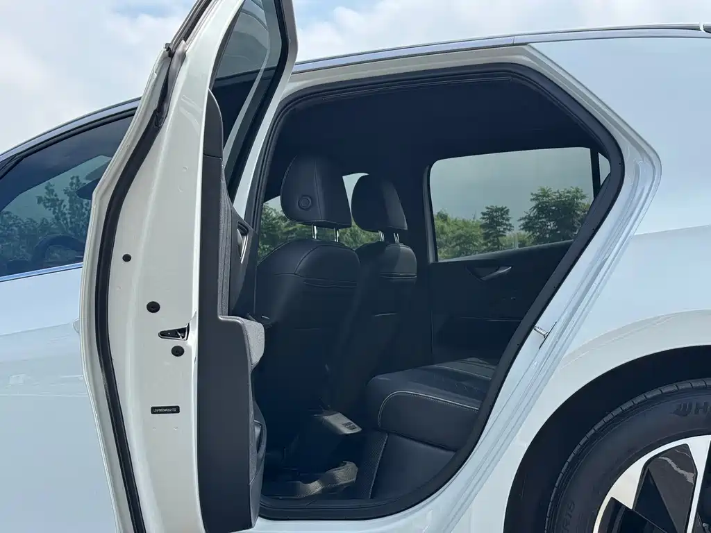 Volkswagen ID.3 — миниатюра 10
