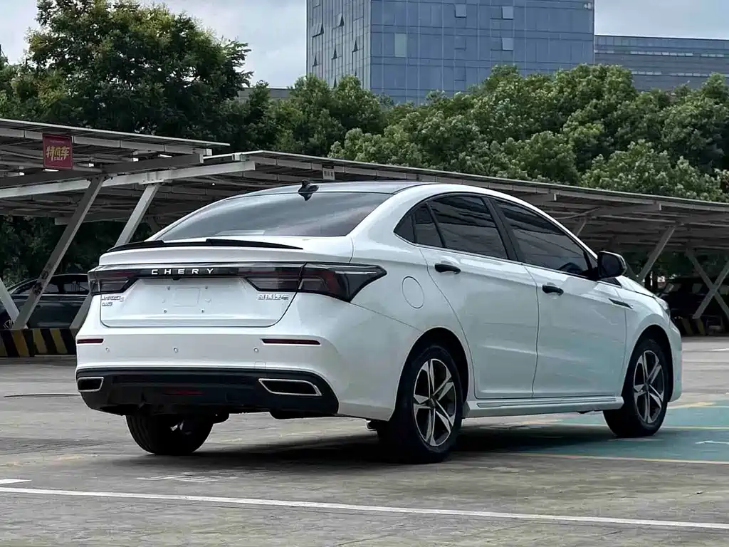 Chery Arrizo 5 PLUS — миниатюра 4