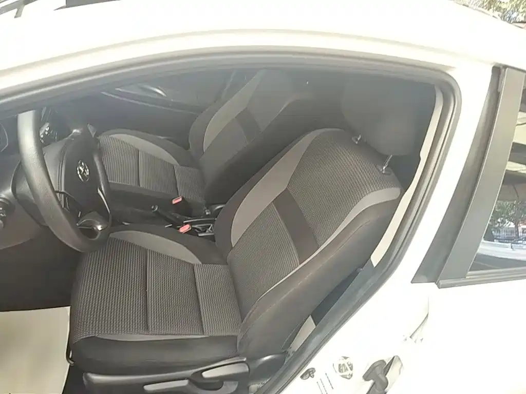 Toyota Vios FS — миниатюра 15