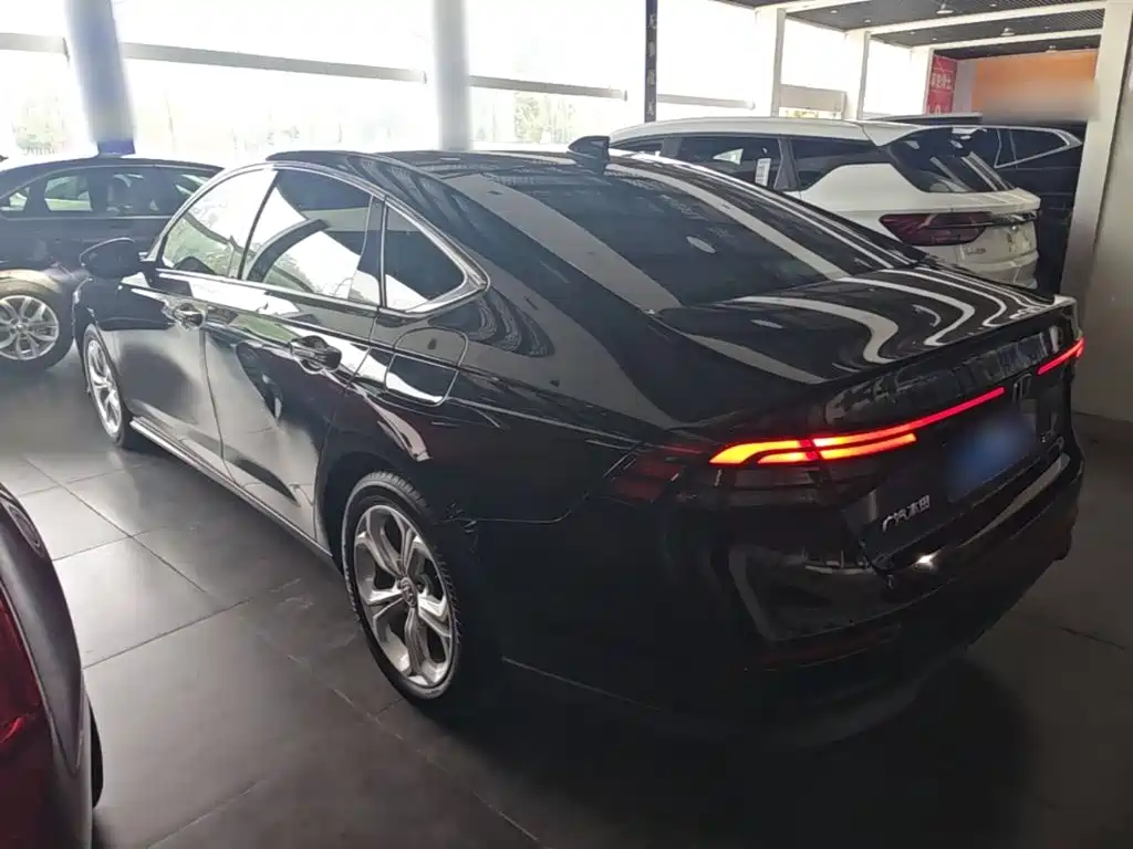 Honda Accord — миниатюра 5