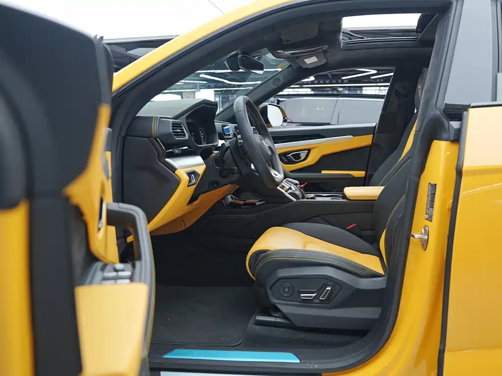 Lamborghini Urus — миниатюра 7