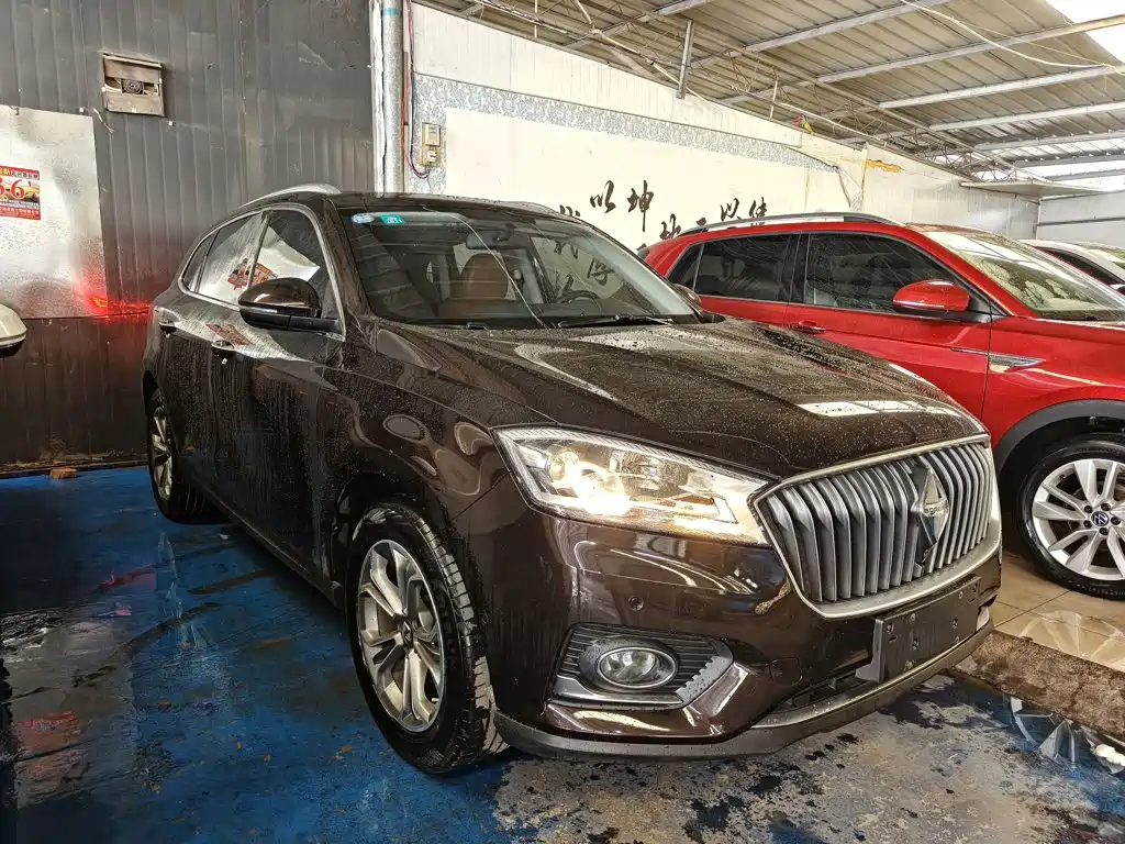 Borgward BX7 — миниатюра 4