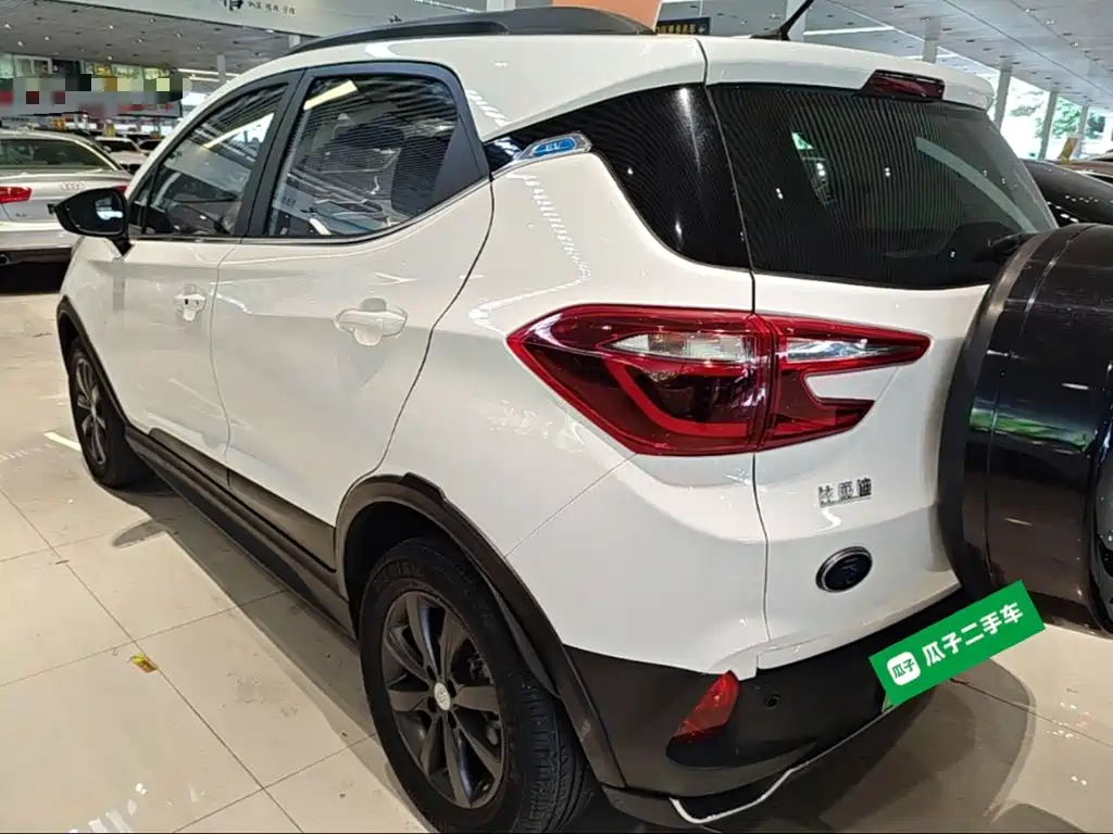 BYD Yuan EV — миниатюра 5